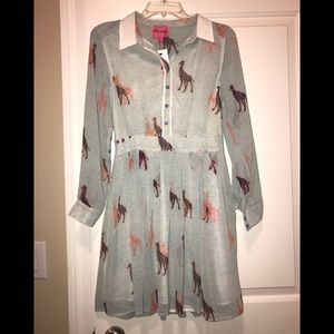 NWT Giraffe print shirt dress